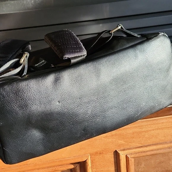 Steve Madden black extra large shoulder bag plus backpack - Picture 12 of 16